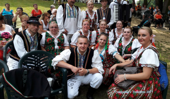 Vystúpenia folklórneho súboru Brezina