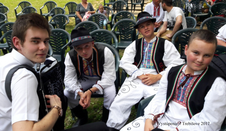 Vystúpenia folklórneho súboru Brezina